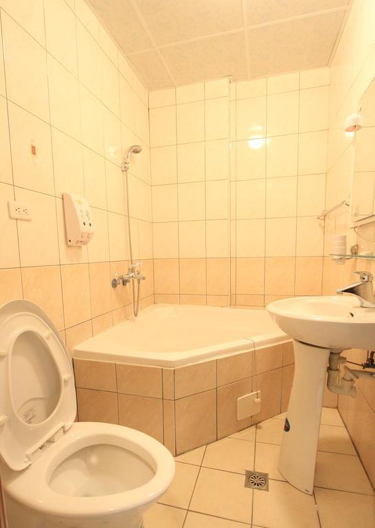 Hilarity B&B Kota Hualien Bagian luar foto